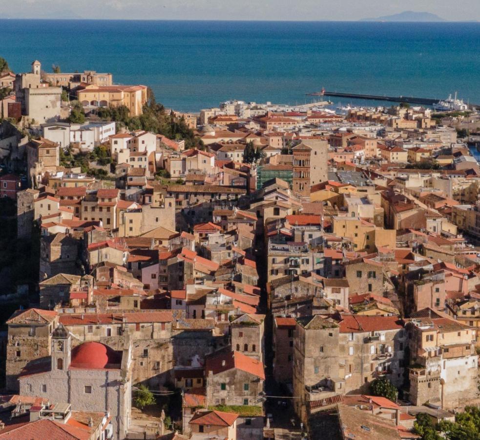 Torrione San Giovanni II Terracina Luaran gambar